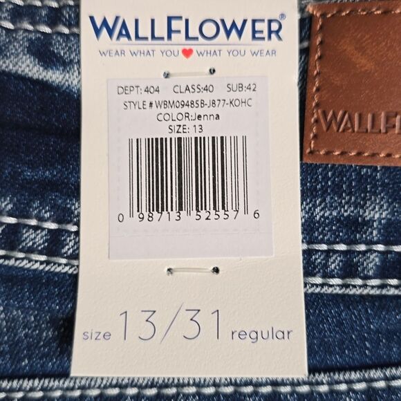 1424 NWT Wallflower InstaStretch Luscious Curvy Bootcut Jeans Sz 13/31 Reg - Picture 4 of 7